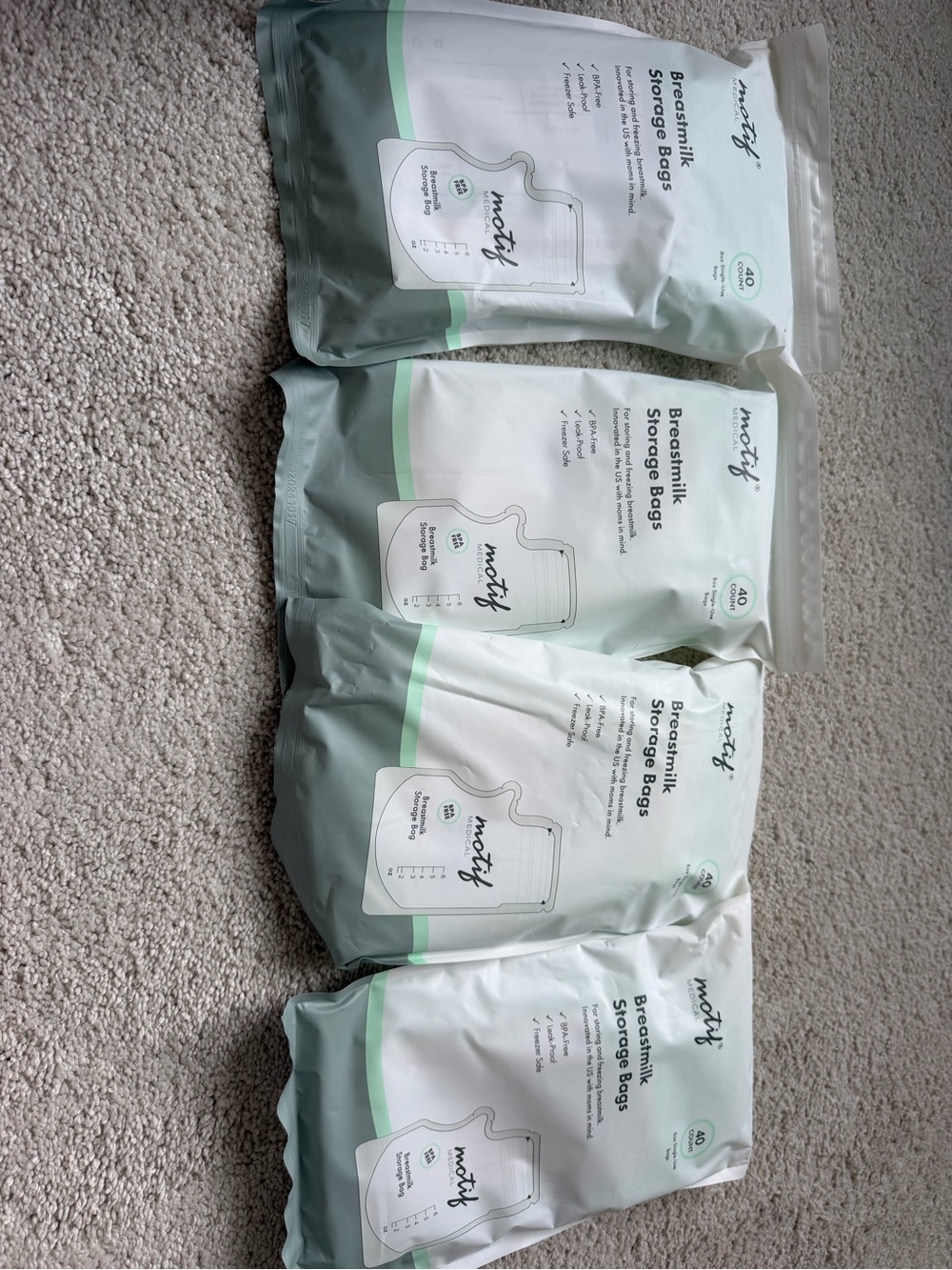 Mooty Breastmilk Storage Bags – Mint/White (4-Pack)